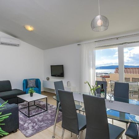 Stunning Apartment In Kastel Gomilica With Wifi Kastela Exterior photo